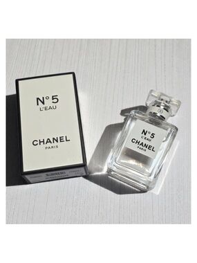 Chanel No. 5 L'Eau Mini Splash - .25 fl oz NIB
